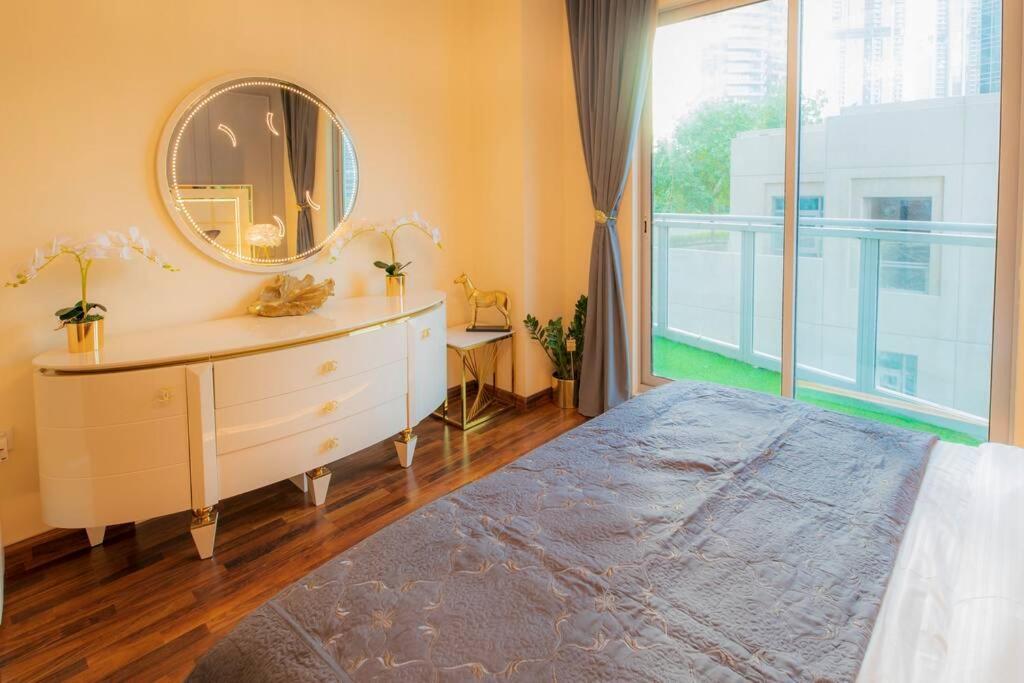 First Class 2Br With Full Burj Khalifa And Fountain View 迪拜 外观 照片