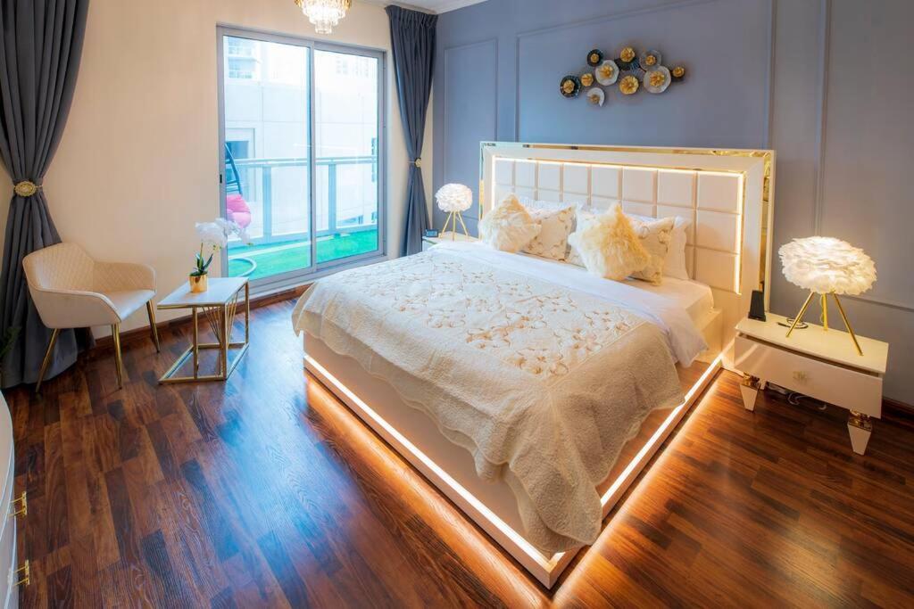 First Class 2Br With Full Burj Khalifa And Fountain View 迪拜 外观 照片